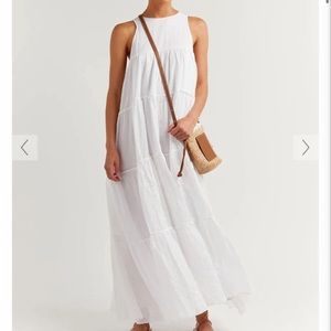 Dissh white tiered maxi dress size s-m